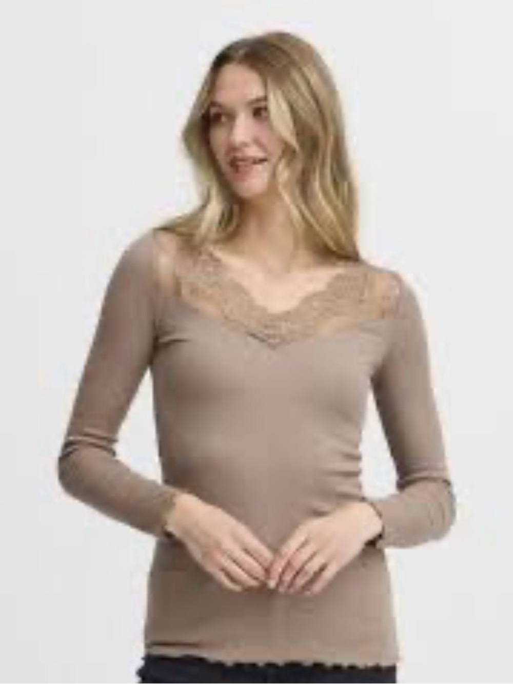 Lace Trim Long Sleeve Tee in Taupe